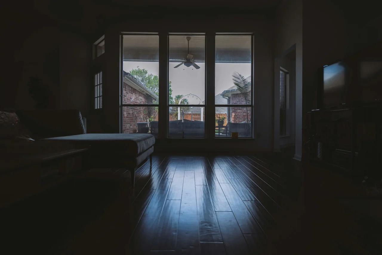 Best Flooring for a Screened Pool Enclosure in Florida