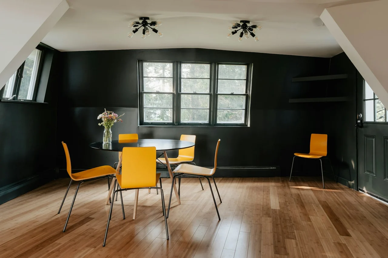 Coffered vs Tray Ceiling Materials in Florida Humidity