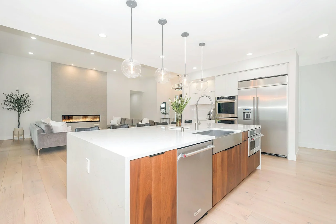 Garage & Laundry Cabinets FL