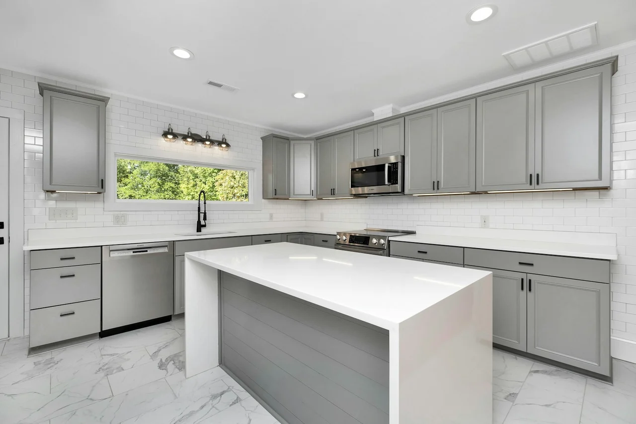 Recycled Glass Tops FL