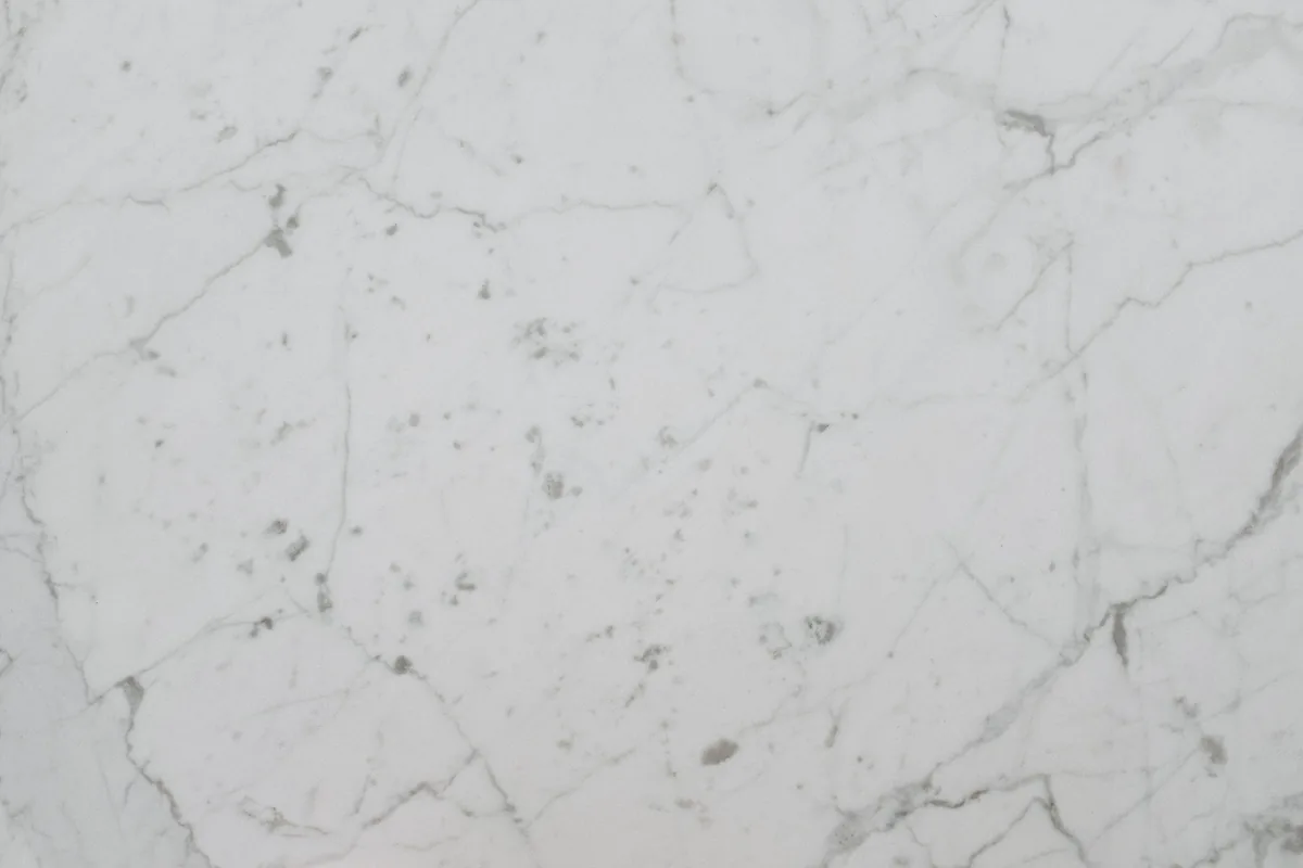 Cross-section of a laminate countertop showing the high-pressure laminate surface bonded to a moisture-resistant substrate core