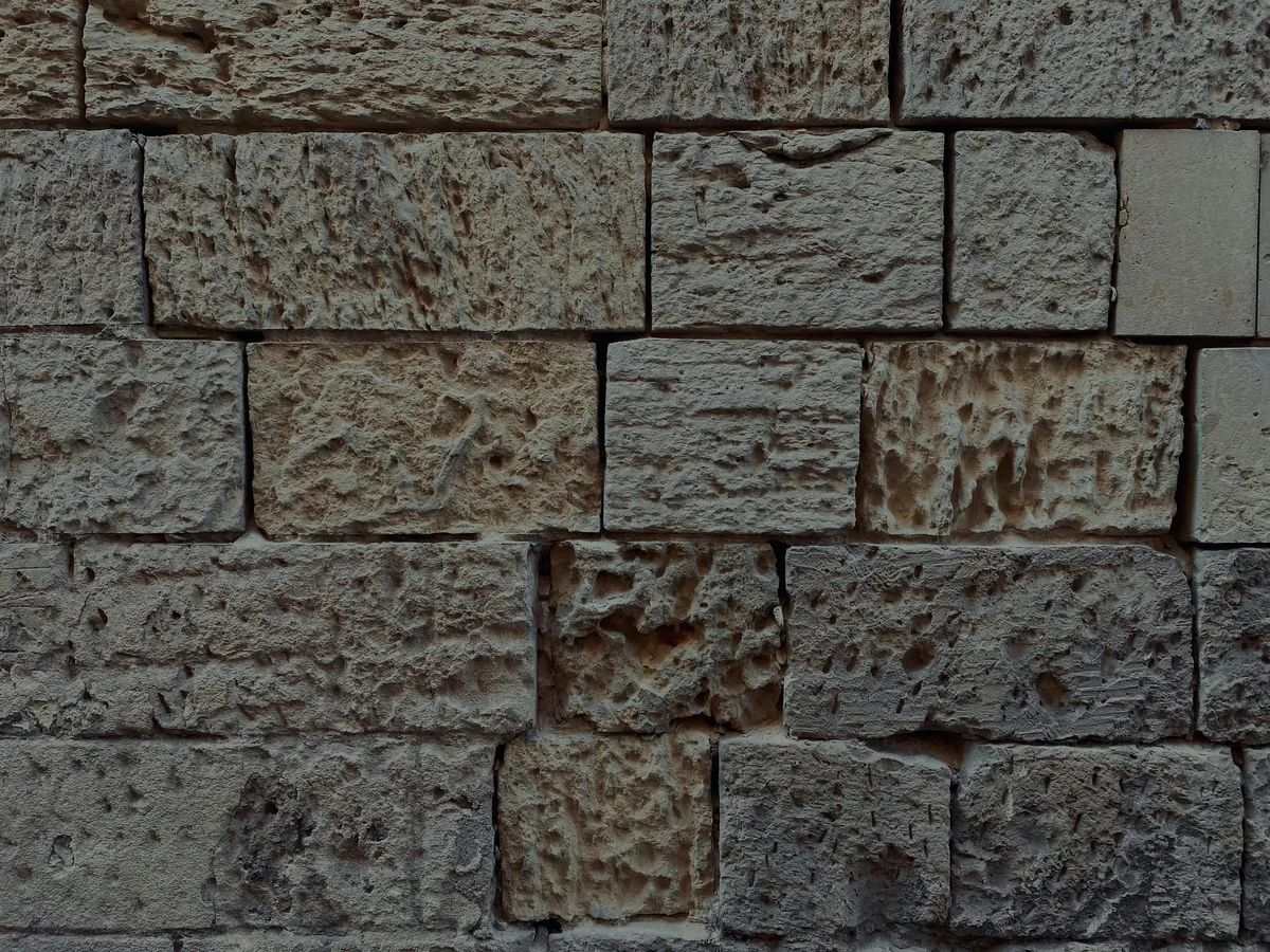 Tumbled travertine floor tile sealed against humidity in a Florida home